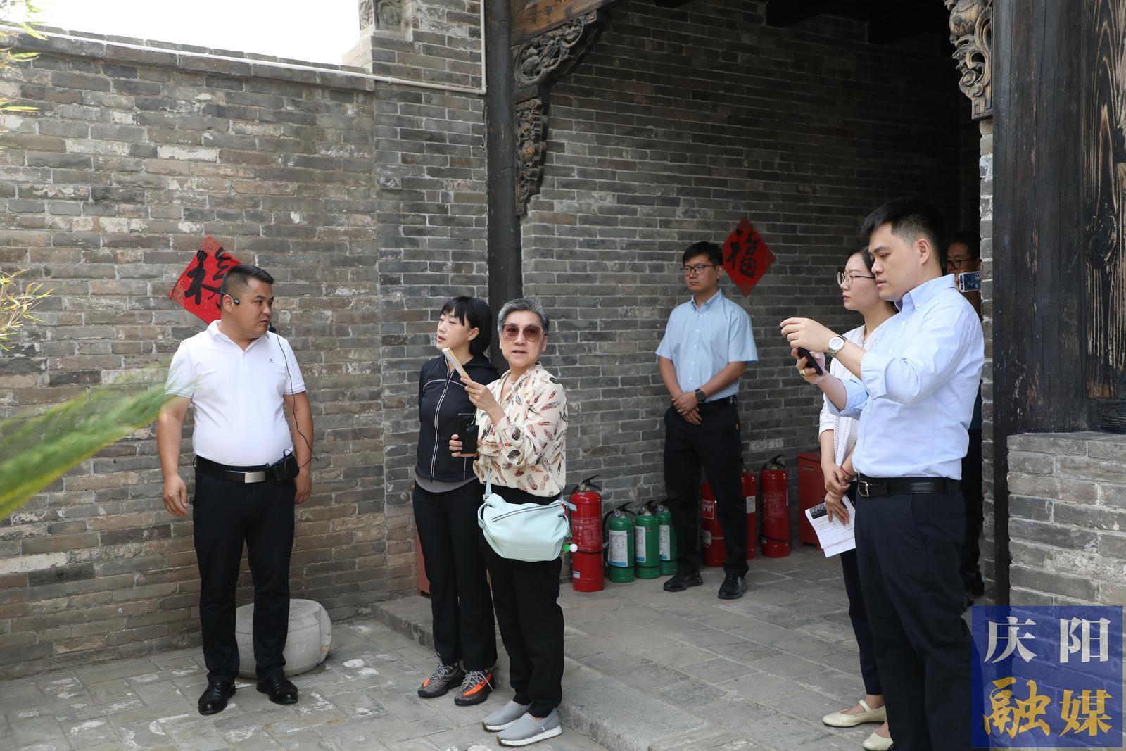 泰國(guó)駐西安總領(lǐng)事韓美玲一行來(lái)慶陽(yáng)市進(jìn)行考察訪問