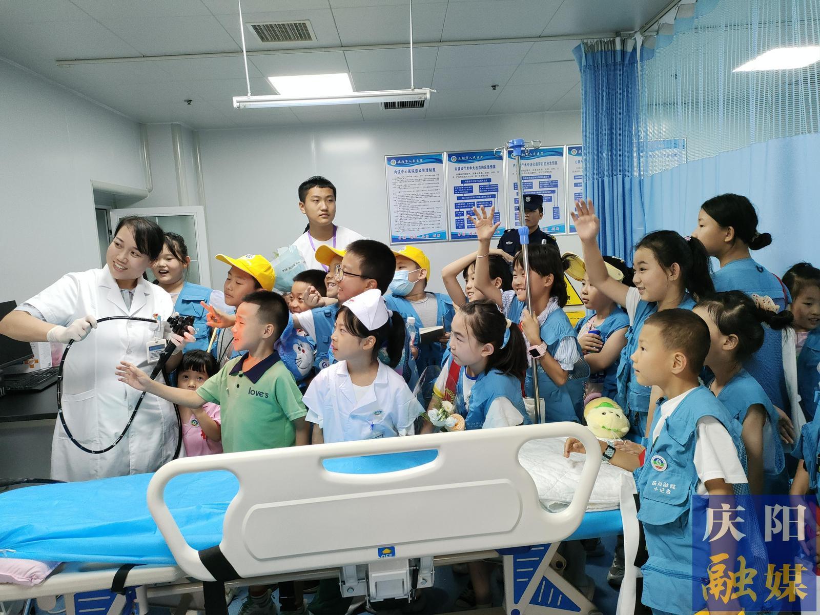 致敬醫(yī)師節(jié)！小記者職業(yè)體驗(yàn)之“我是小小醫(yī)生”